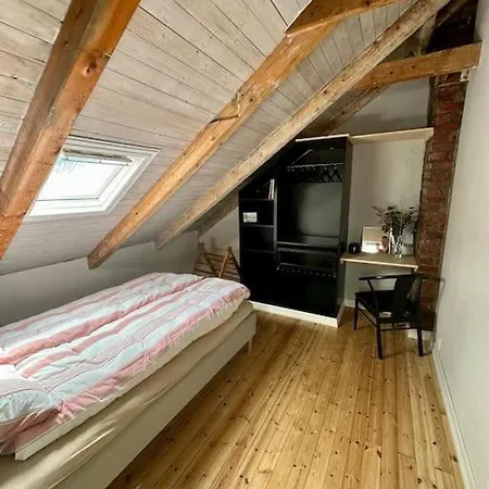 Cozy Townhouse Near Centrum דירה ברגן